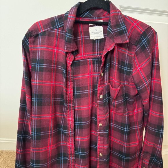 AEO Boyfriend Fit Flannel - Picture 2 of 5
